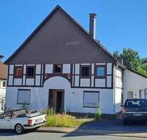 Großzügiges 1 FMH in ruhigem Ortsteil von Blomberg !