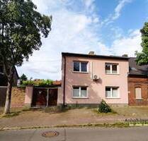 Einfamilienhaus mit Wintergarten, Carport und hübschen Grundstück in Greppin - Bitterfeld-Wolfen
