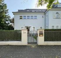 Denkmalgeschütztes, einseitig angebautes Einfamilienhaus - Köln Marienburg
