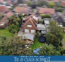 Traumlage im Rasteder Zentrum! Großes Wohnhaus mit vielen Optionen und umfangreichen Nebenflächen