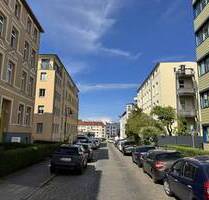 Freigezogene und frisch renovierte 2-Zimmer-Wohnung mit Balkon und Außenstellplätzen - Rostock Stadtmitte