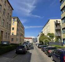 Freigezogene und frisch renovierte 2-Zimmer-Wohnung mit Balkon und Außenstellplätzen - Rostock Stadtmitte
