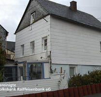Kleines Zuhause mit Scheune - 49.000,00 EUR Kaufpreis, ca.  70,00 m² Wohnfläche in Hirschfeld (Hunsrück) (PLZ: 55483)