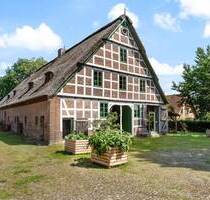 Idylle unter Reet in Buxtehude-Ottensen! 5 Zimmer + großer Galerie unter dem Dach