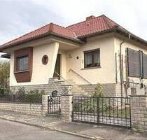 Gepflegtes EFH im Bungalowstil in Roßleben