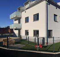 Familientraum! Wohnen auf zwei Ebenen mit Topausstattung, ausreichend Platz und sonnigem Garten - Poing