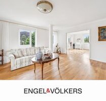 Exklusive 4-Zimmer-Wohnung mit 2 Balkonen in zentraler Lage - Ahrensburg