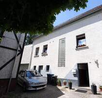 NEUER PREIS! Einfamilienhaus mit weitläufigem Grundstück in Oberwürzbach zu verkaufen - Sankt Ingbert / Oberwürzbach