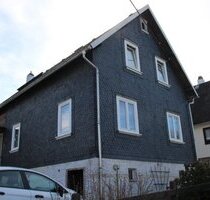 Einfamilienhaus im Grünen - 86.000,00 EUR Kaufpreis, ca.  130,00 m² Wohnfläche in Oberweißbach/Thüringer Wald (PLZ: 98744)