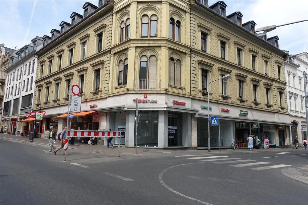 Eckladen in stark frequentierter Lage - Wiesbaden