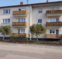 Schöne 3 Zimmer Wohnung mit Balkon - Böhl-Iggelheim