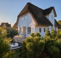 Exklusive DHH unter Reet in idyllischer Lage von Sylt