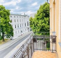 Zentrale Lage: Sanierte 4-Zimmer-Wohnung im Altbau mit zwei Balkonen - Forst (Lausitz) Forst-Stadt