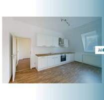 Sanierte und lichtdurchflutete 2-Zi.-Dachgeschosswohnung mit EBK und Wannenbad - Gelsenkirchen Ückendorf