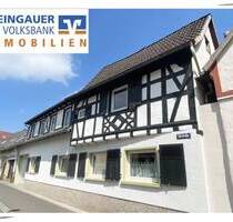 ** Kiedrich: Einfamilienhaus mit Einliegerwohnung in ruhiger Anliegerstraße **