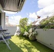 Helle 2,5-Zimmer-Wohnung mit zwei Balkonen in der Nähe des Henninger Turms - Frankfurt am Main Sachsenhausen