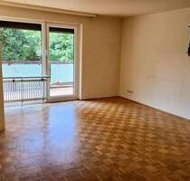 ETW, 2 Zi., 44 qm Wfl., + 20 qm Balkon, Provisionsfrei, KDB, Dusche, Schwimmhalle, Parkhausplatz - Solingen Wald