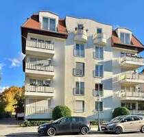 Bezugsfrei zum 01.03.2026! 2-Zimmer-Dachgeschosswohnung mit 2 Balkonen, Aufzug und TG-Stellplatz - Dresden Striesen-Ost
