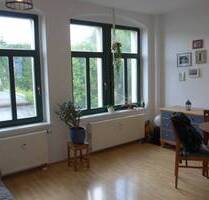 kleine 2-Zimmerwohnung in ruhiger Nebenstrasse mit Einbauküche (kann kostenfrei übernommen werden) - Dresden Pieschen-Süd (Leisniger Platz)