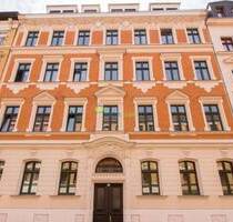 Helle, frisch renovierte 2-Zimmer-Wohnung mit Balkon, Tageslichtbad, Dielenfußboden - Leipzig Volkmarsdorf