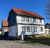 Einfamilienhaus mit Nebengelass, Partyraum und großem Grundstück in Ortsrandlage von Sonneborn
