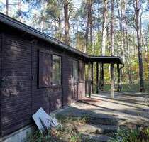 Ein großes Freizeitgrundstück mit Ferienhaus und Nebengebäude - Borkheide