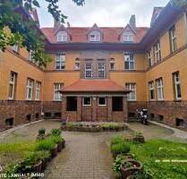 Frisch renovierte Dachgeschosswohnung - Bitterfeld