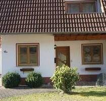 Einfamilienhaus im Neubaugebiet am Waldrand mit Bachlauf am Grundstück - Becherbach