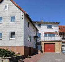 Reihenmittelhaus mit großer Wohnfläche, Garten und charmantem Preis - Schenklengsfeld