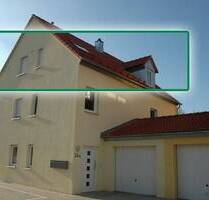 Investieren oder Einquartieren! Vermietete 3-Zimmer-DG-Wohnung in idealer Lage von Ochenbruck - Schwarzenbruck / Ochenbruck