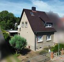 Sonnige DHH mit Keller und Garage. Ihr perfektes Zuhause in beliebter Wohnlage von Merseburg. - Merseburg / Freiimfelde