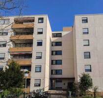 Kurzfristig beziehbar: 4-Zi.-ETW mit Balkon und Stellplatz in Linkenheim-Hochstetten
