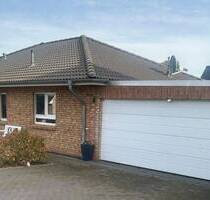 Einfamilienhaus, Bungalow 2016, 108qm, von PRIVAT Doppelgarage + Carport - Todendorf