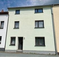 Kleines Haus mit Garage & kl. Garten. - Reichenbach
