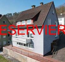 !RESERVIERT! Ein- bis Zweifamilienhaus in Beverungen-Dalhausen mit Ausblick auf das Weserbergland
