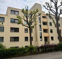 Schöne 4,5-Zi.-Eigentumswohnung mit gr. Balkon und Pkw-Außenstellplatz in Bad Schwartau (Mühlenteich)