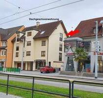 Großzügige 3-Zimmer-DG Wohnung, nahe Zollübergang, direkt an der Tram-Haltestelle Linie 8 - Weil am Rhein Friedlingen