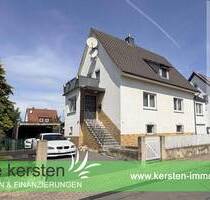 Modern gestaltetes Ein- bis Zweifamilienhaus mit schönem Garten und Blick auf die Felsburg in liebevolle Hände abzuge... - Felsberg