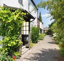H&G - Idyllisches Reiheneckhaus für Familien mit Potenzial und reichlich Lebensqualität in Ismaning