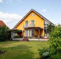 Exklusives EFH: Stilvolle Architektur & moderne Annehmlichkeiten auf 285?m² Gesamtfläche - Berlin / Biesdorf