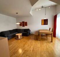 Helle Dachgeschosswohnung mit Loggia und 2 TG in Ingolstadt-Haunwöhr
