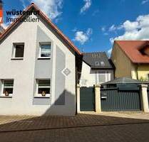 Stylisch wohnen, smart nutzen: Modernisiertes Einfamilienhaus mit multifunktionaler Scheune - Kemmern