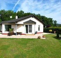 Moderner, ruhig gelegener und perfekt unterhaltener Ferienbungalow auf schönem Grundstück in Gerolstein-Hinterhausen