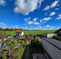 Wohnidyll mit Ausbaureserve und unverbauten Blick ins Grüne wartet in Pirna-Copitz auf Sie!