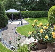 Zuhause ankommen in Beuren an der Aach! Traumhaus auf 2,5 Etagen mit Einliegerwhg. und tollem Garten - Singen