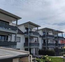 GROßE EG-Whg PROVISIONS- und BARRIEREFREI mit Garten - Gärtringen