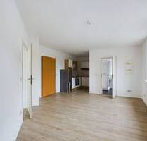Zwei Zimmer mit EBK in zentraler Lage - Kitzscher
