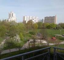 2 ZW, 3. OGDG, TG, Leonberg am Stadtpark,ruhige Lage,Bad mit Wanne