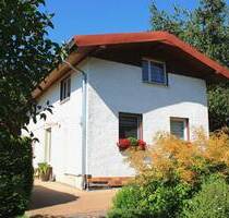 Einfamilienhaus in Waltershausen sucht neuen Eigentümer - Garage und Nebengelass inkl.