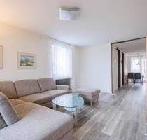 Gepflegte, charmante, möblierte 2-Zi. OG-Wohnung im Ferienpark von Immenstaad am Bodensee!!